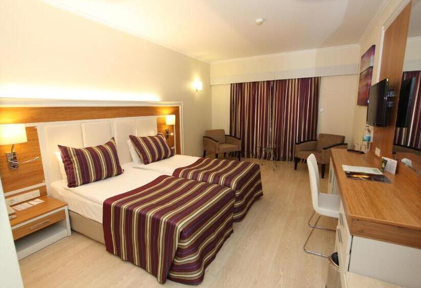 בית מלון כפרי Aqi Pegasos Royal