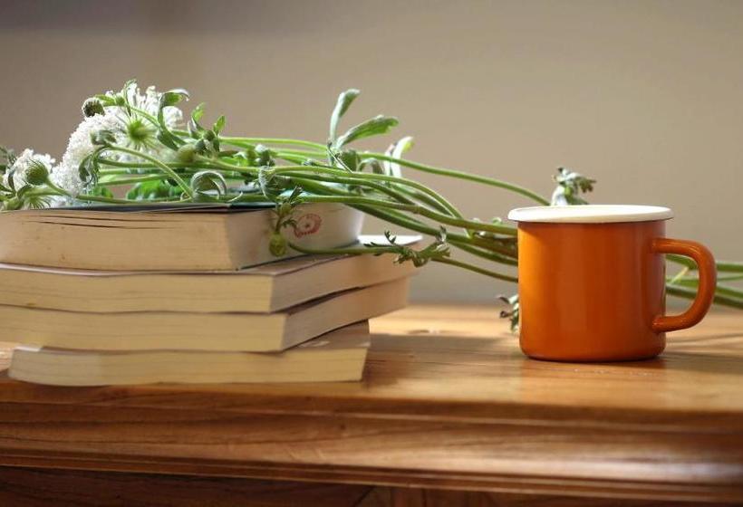 Hotel Forest Inn (haikou Crh East Station)