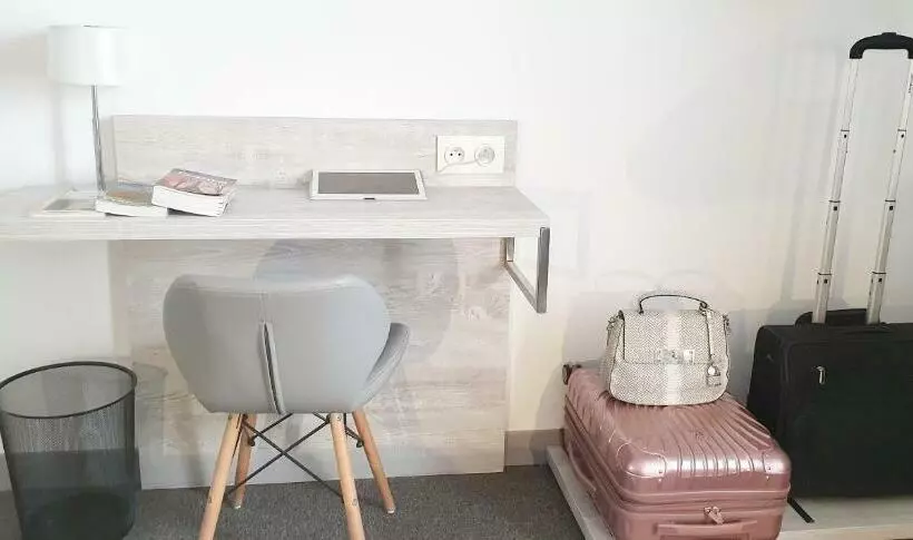 Hotelli Hôtel L Alsace Gare Sncf