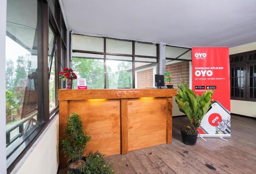 Otel Oyo 1852 Intan Bromo Residence