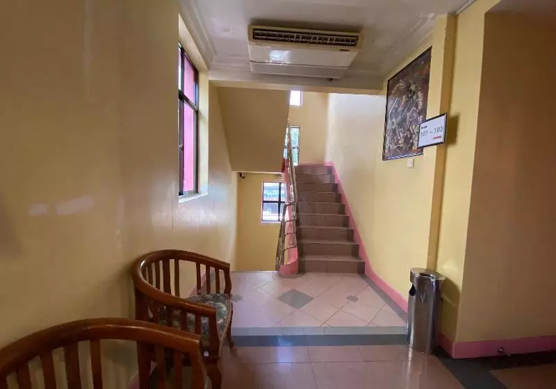 هتل Oyo 89958  Umimas