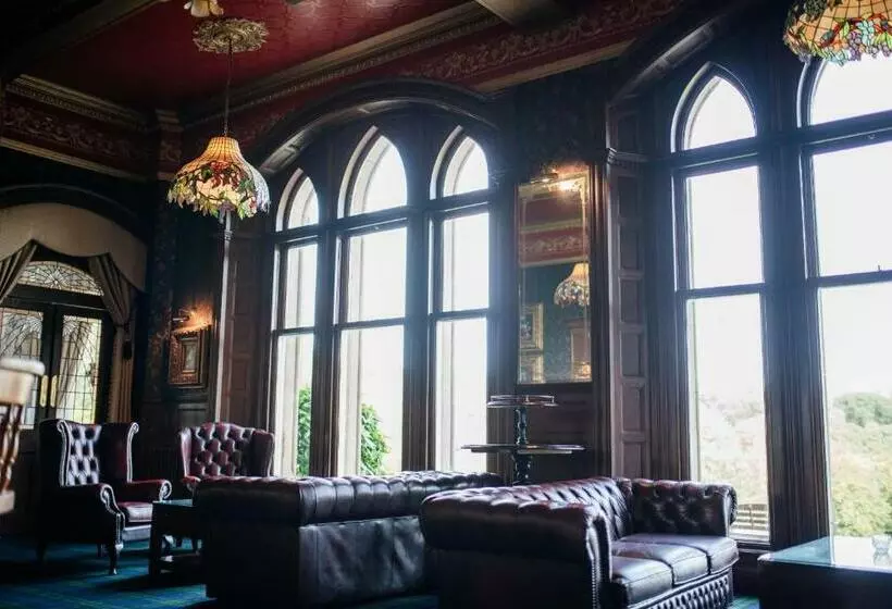 Hotelli Rushpool Hall