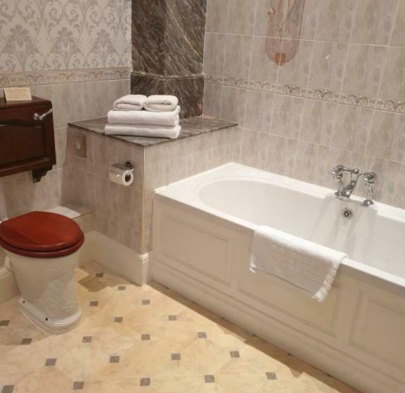 Отель Rushpool Hall