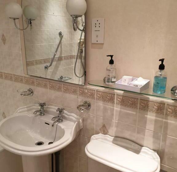 Отель Rushpool Hall