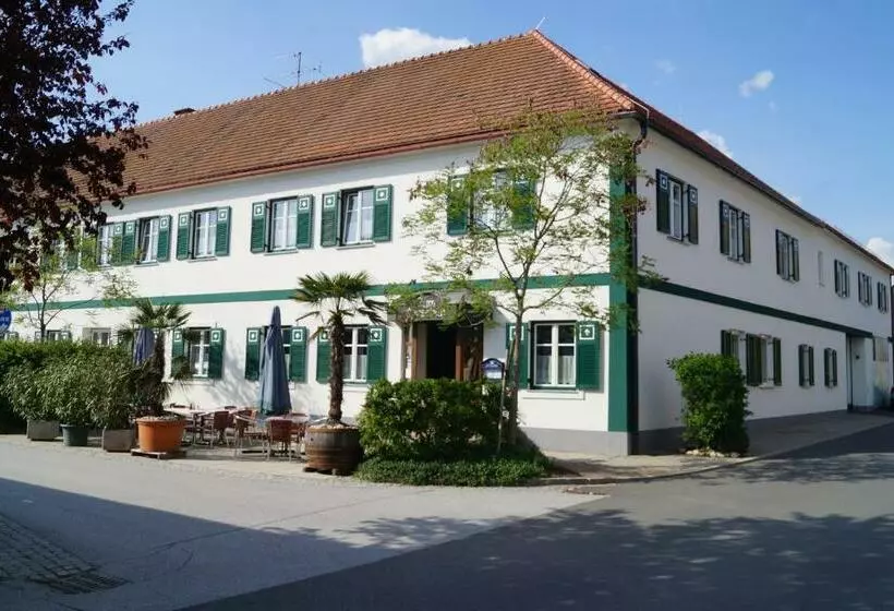 Majatalo Gasthof Zum Hirschen