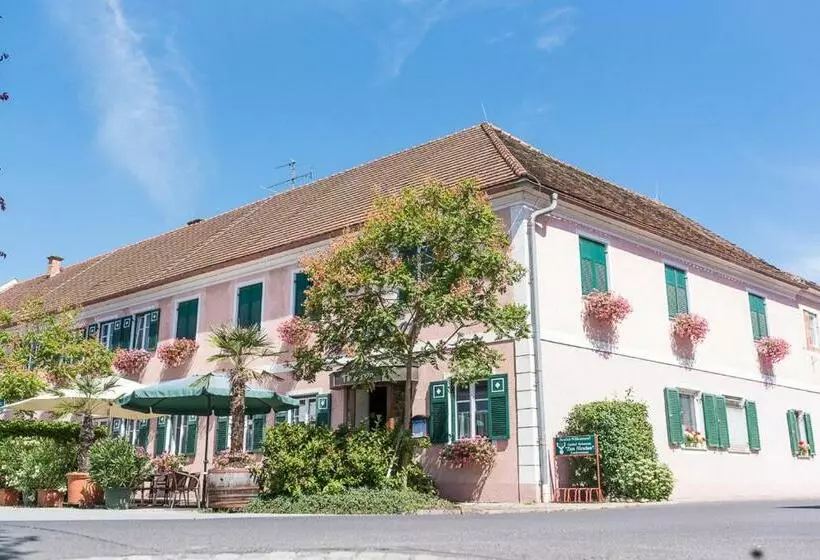 Majatalo Gasthof Zum Hirschen