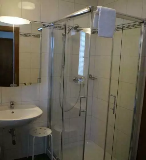 Majatalo Gasthof Zum Hirschen