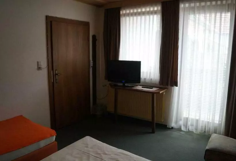 Majatalo Gasthof Zum Hirschen