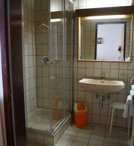 Majatalo Gasthof Zum Hirschen