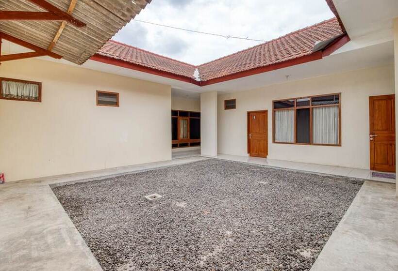 פנסיון Reddoorz Near Universitas Gajah Mada