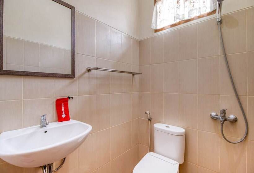 פנסיון Reddoorz Near Universitas Gajah Mada