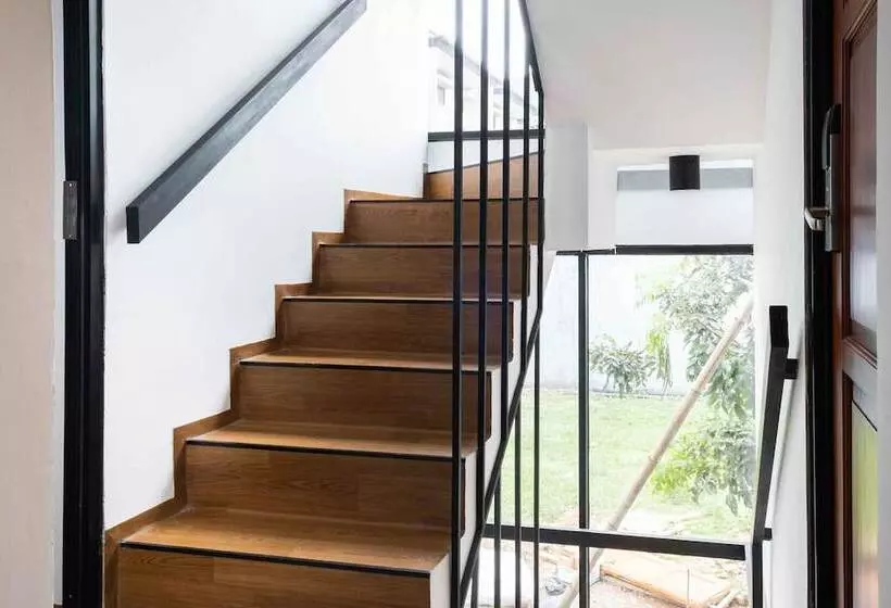 ペンション Reddoorz Plus Near Ice Bsd 2