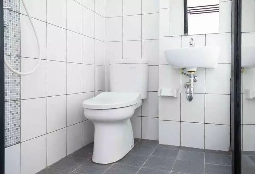 ペンション Reddoorz Plus Near Ice Bsd 2