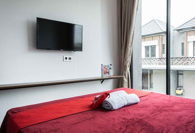 פנסיון Reddoorz Plus Near Ice Bsd 2