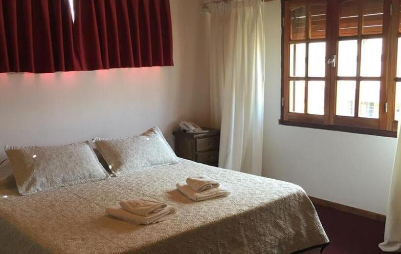 هاستل Las Mutisias