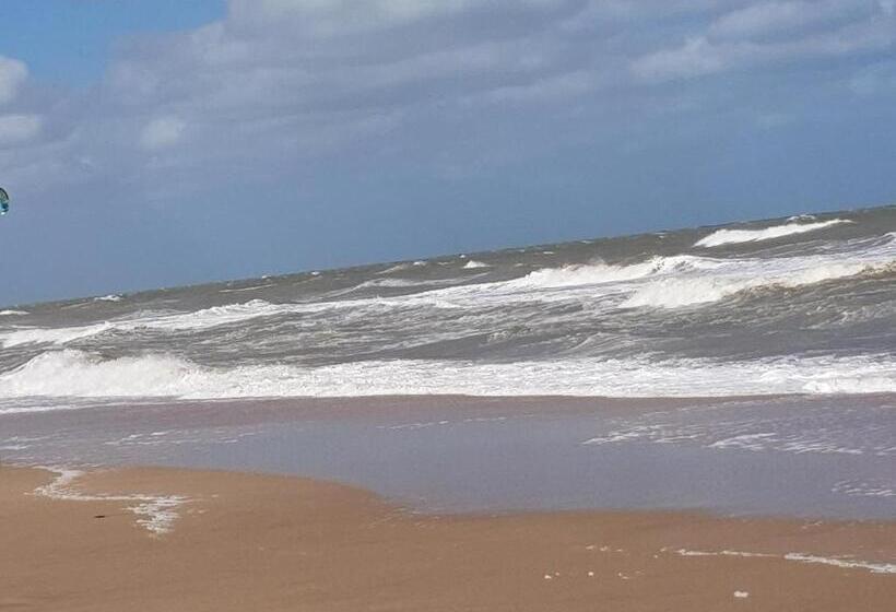 هاستل Las Mutisias