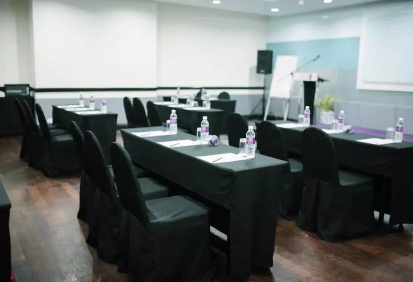 Ancasa By Ambassadors Suite