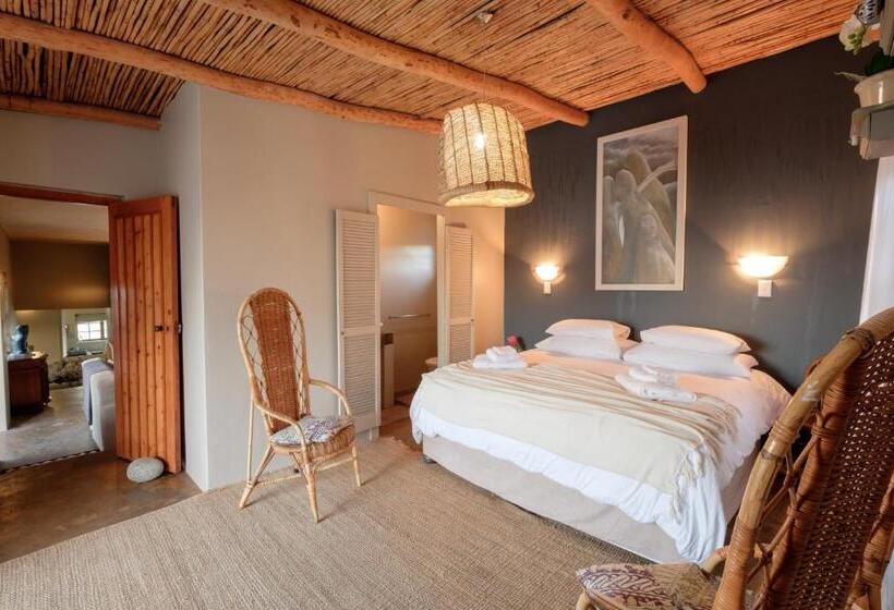 민박 Smugglers' Bnb