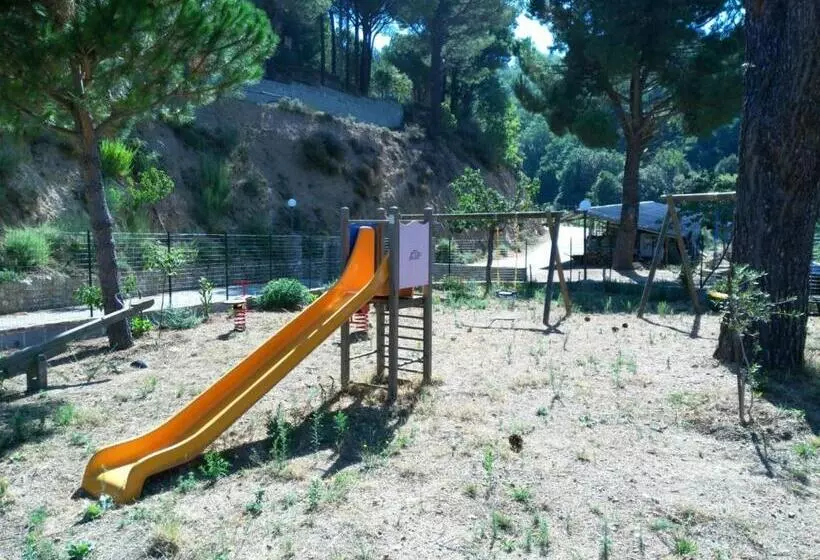 هتل Agriturismo La Pigna
