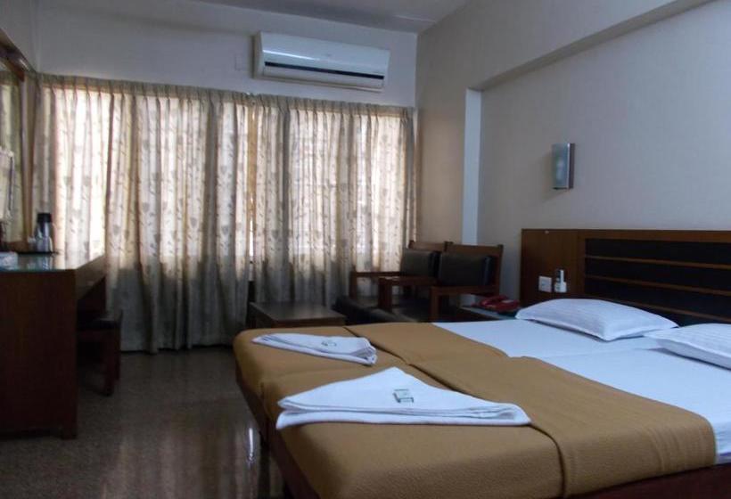 בית מלון כפרי Biju's Tourist Home