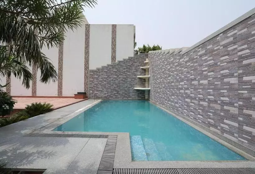 ホテル Marc Royal