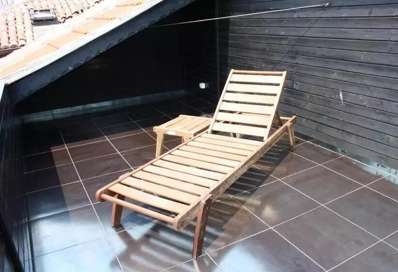 هتل Saint Sofia Guest House къща за гости