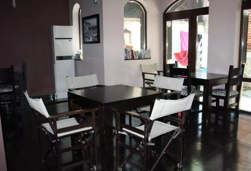 هتل Saint Sofia Guest House къща за гости