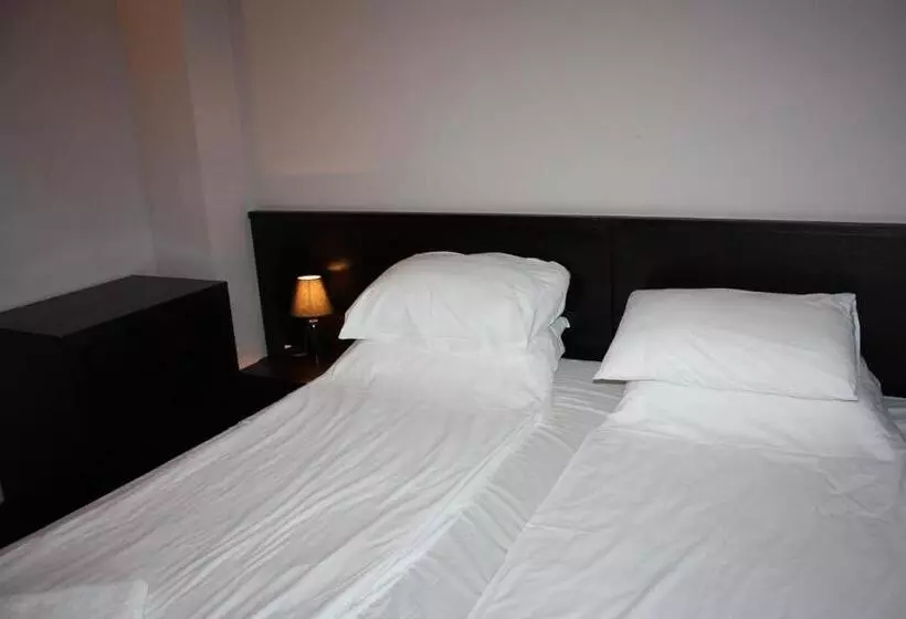 هتل Saint Sofia Guest House къща за гости