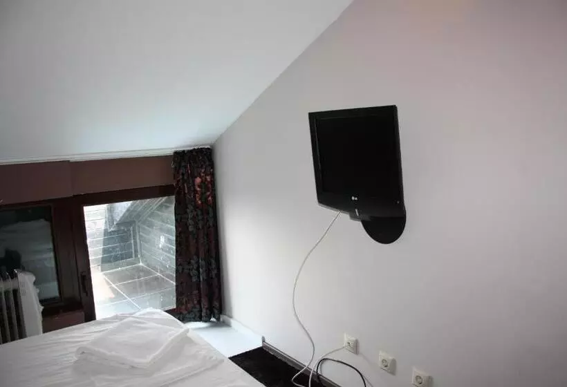 هتل Saint Sofia Guest House къща за гости