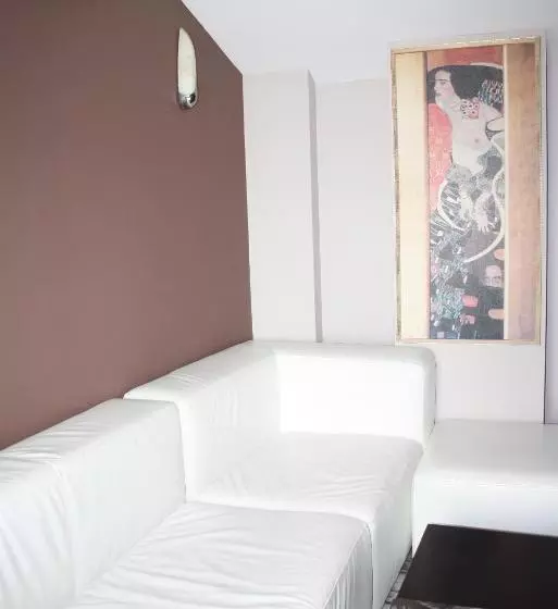 هتل Saint Sofia Guest House къща за гости