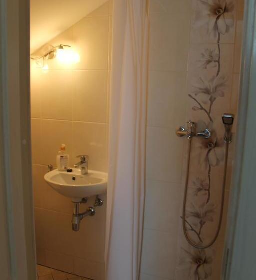 پانسیون Viesu Nams Amrai