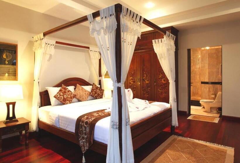 リゾートホテル Kata Sea View Villas