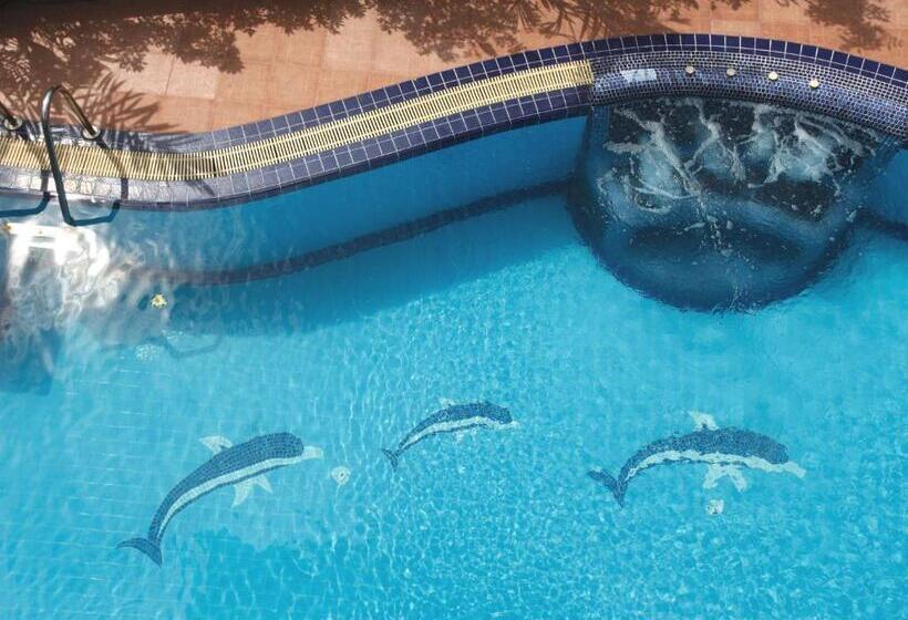 リゾートホテル Kata Sea View Villas