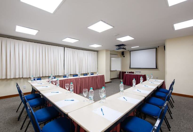 هتل Slaviero Vitória