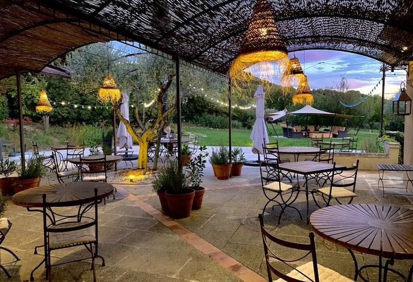 호텔 Hôtel Auberge La Fenière Les Collectionneurs