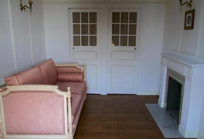 Отель Chateau De La Foltière