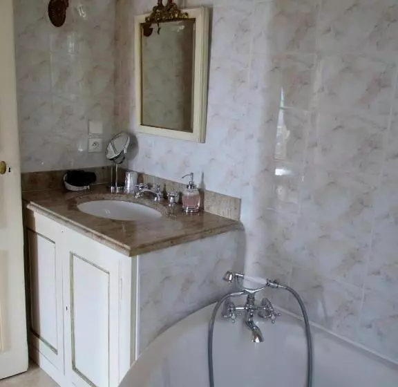 ホテル Chateau De La Foltière