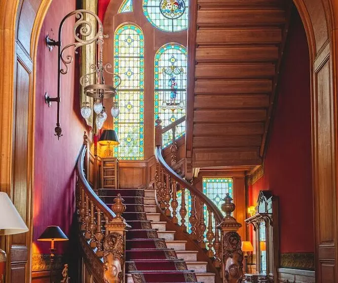 Отель Château La Comtesse De Loire & Spa