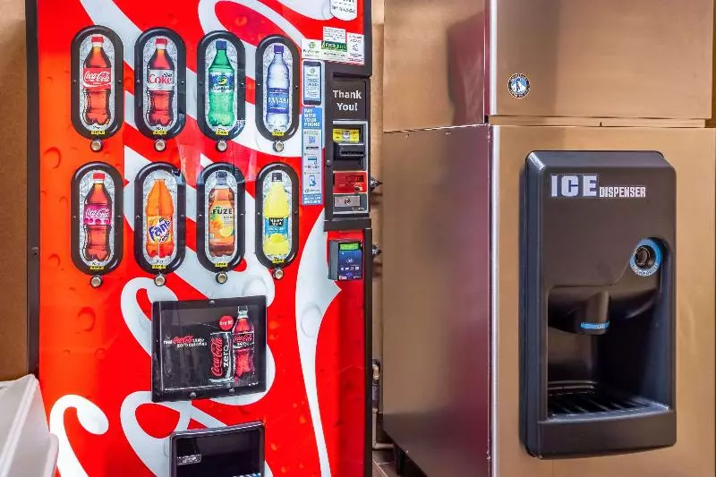 هتل Comfort Inn Portland Near I84 And I205