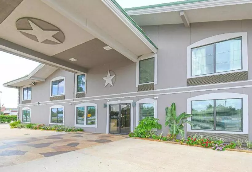 OYO Hotel Shenandoah Woodlands Mall