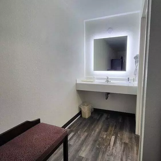 فندق Greeneville Inn And Suites