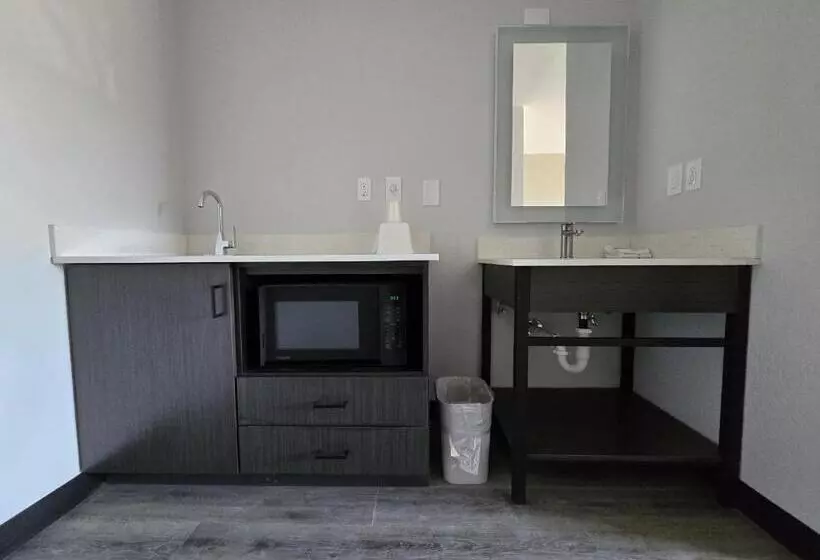 هتل Hilltop Express Inn