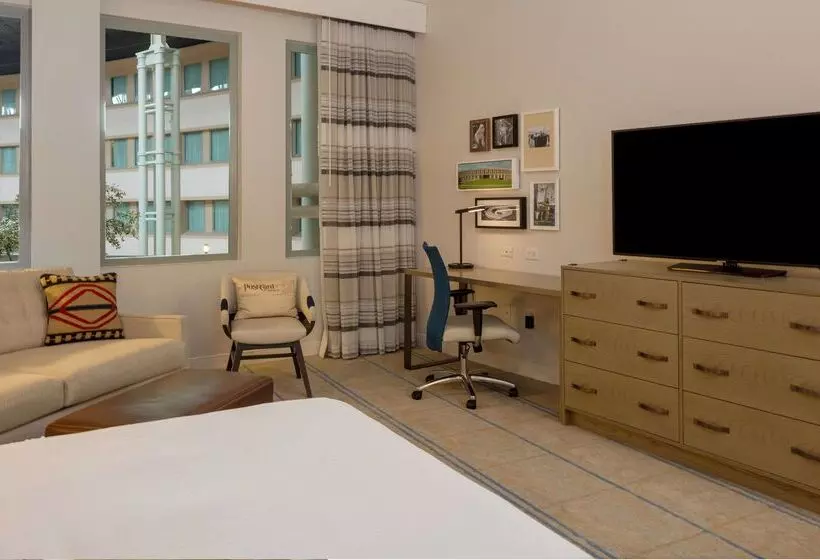 فندق Hilton Austin Airport