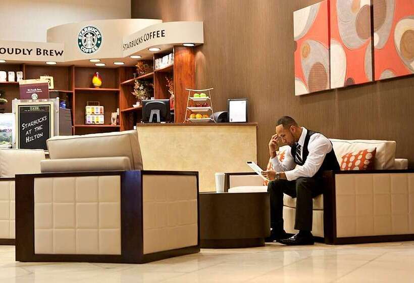 호텔 Hilton Scranton & Conference Center