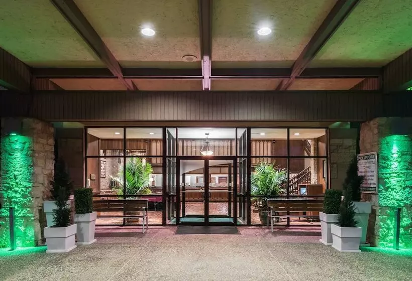 호텔 Holiday Inn At Six Flags Saint Louis, An Ihg