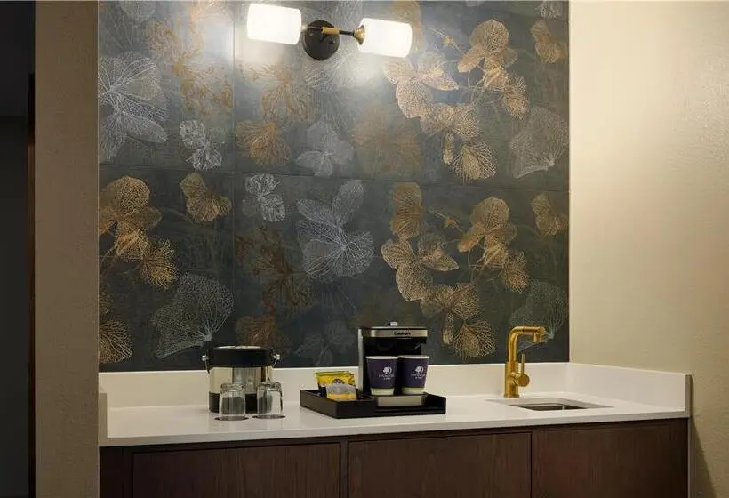 ホテル Holiday Inn Brunswick By Ihg