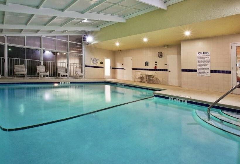 فندق Holiday Inn Brunswick By Ihg