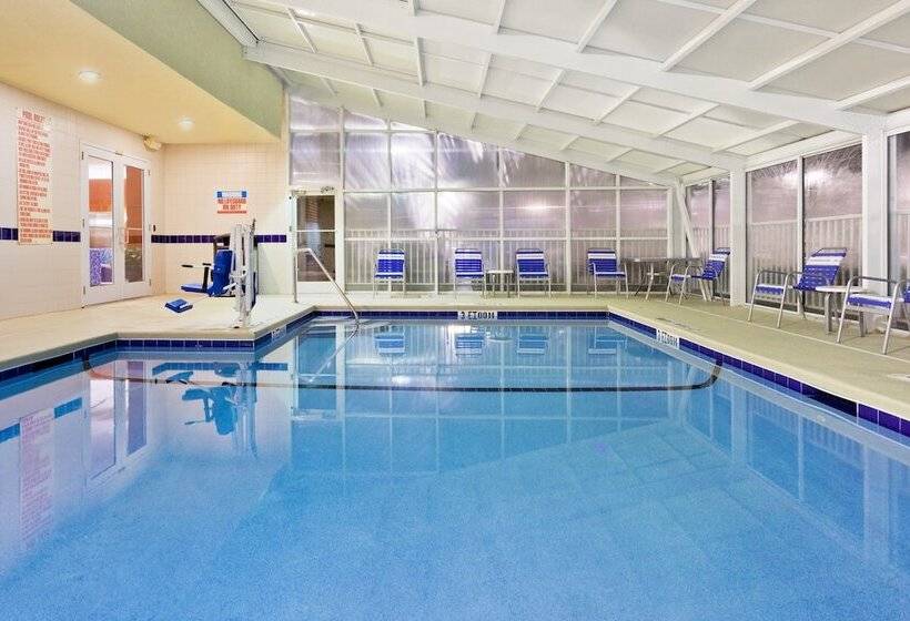 فندق Holiday Inn Brunswick By Ihg