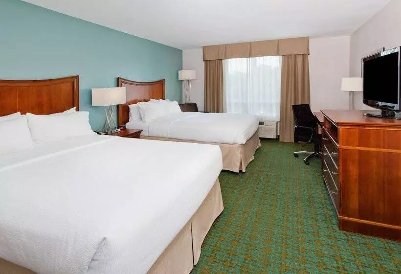 ホテル Holiday Inn Brunswick By Ihg