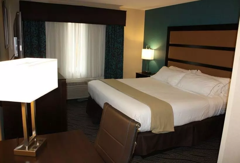 فندق Holiday Inn Express   Ludlow   Chicopee Area, An Ihg
